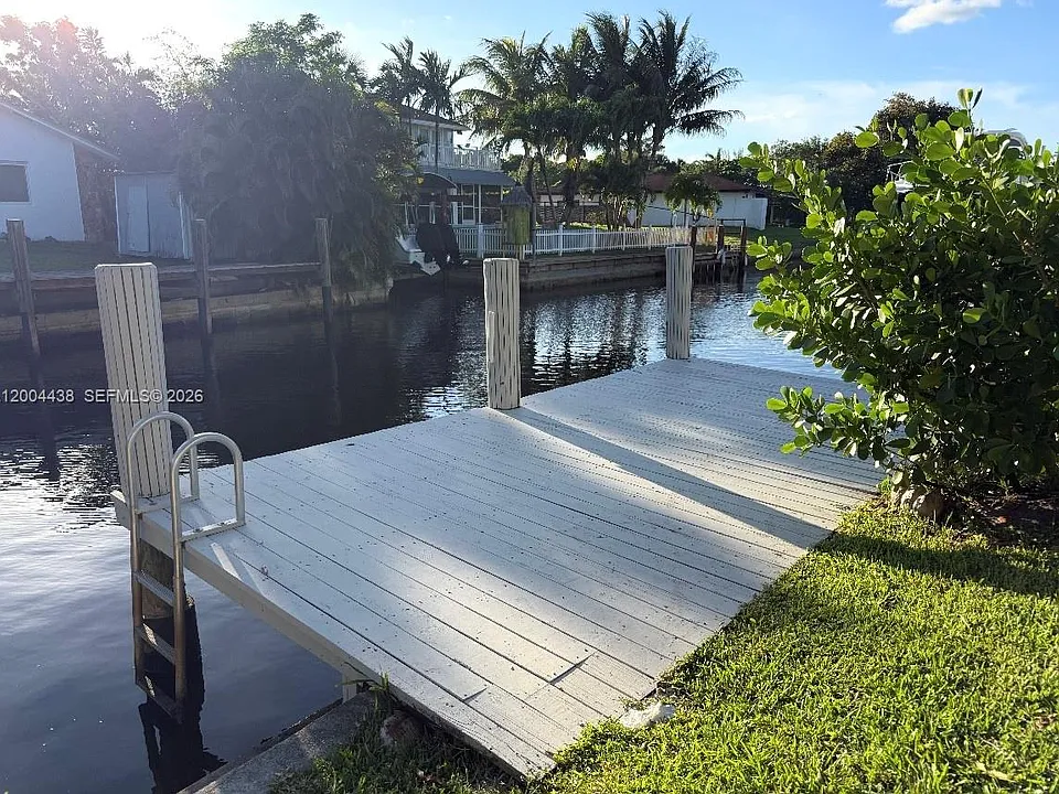 4396 SW 25th Ter #1-2
