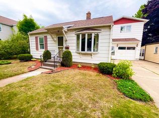 1908 15th St, Menominee, MI 49858