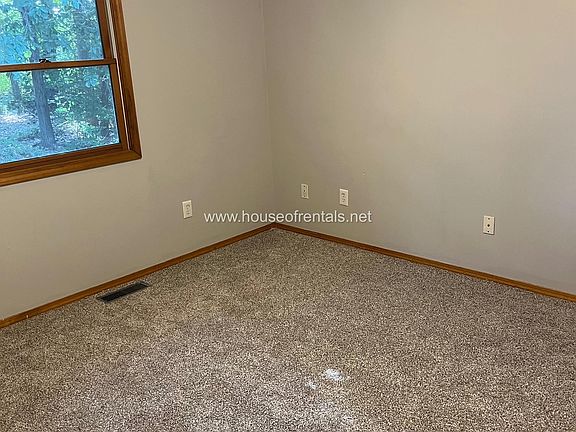 5th image of 12078 Stoughton Ln #C