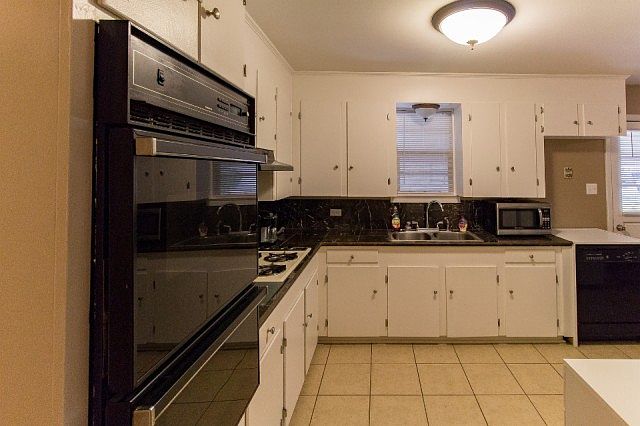 2nd image of 805 Funderburk Ave