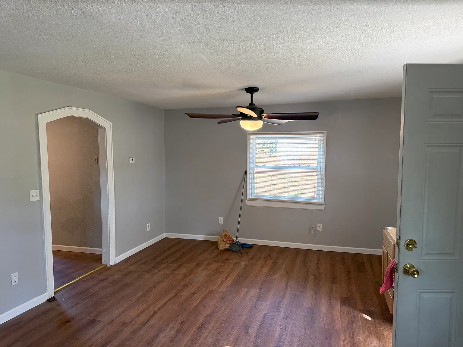 2 bed, 840 sqft, $1,195 — Photo 3