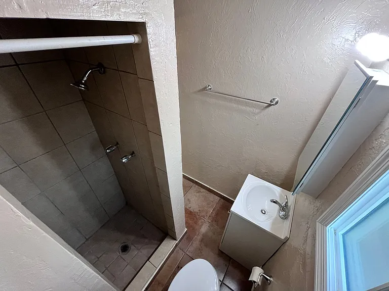 10 W Rillito St — Photo 7