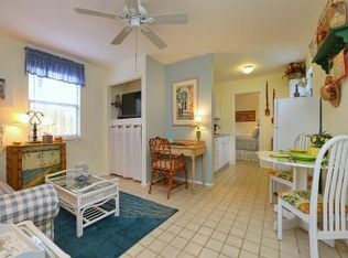 1767 Laurel St, Sarasota, FL 34236