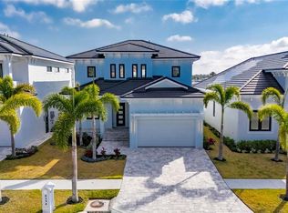 6538 Simone Shores Cir, Apollo Beach, FL 33572