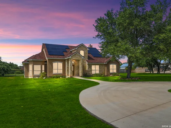 200 TEXAS COUNTRY DR, New Braunfels, TX 78132