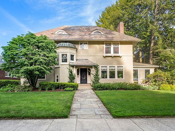 2nd image of 22 Whitman Rd