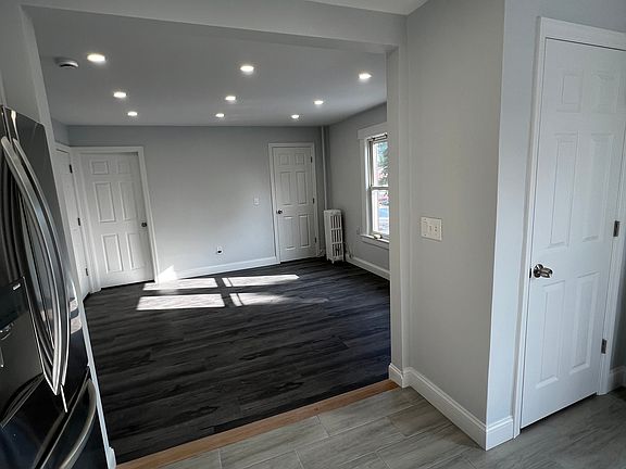 2nd image of 22 Lawrence Ave #10