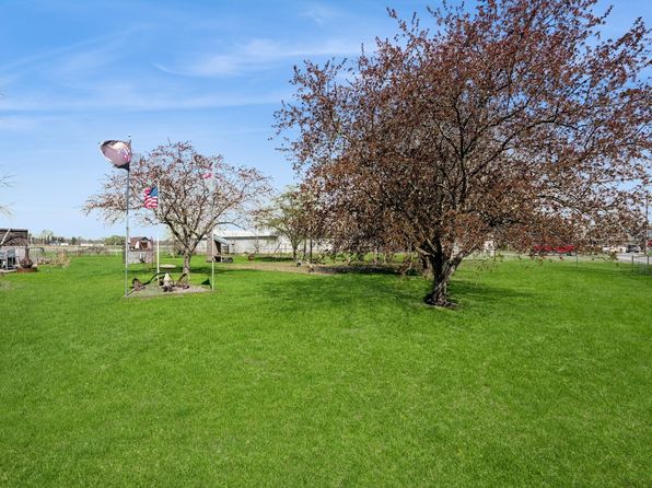 810 W Pleasant St, Colfax, IA 50054
