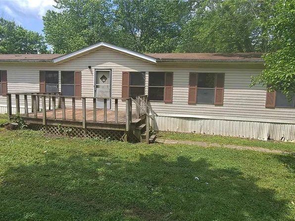 104 Dennis Dr, Bismarck, MO 63624