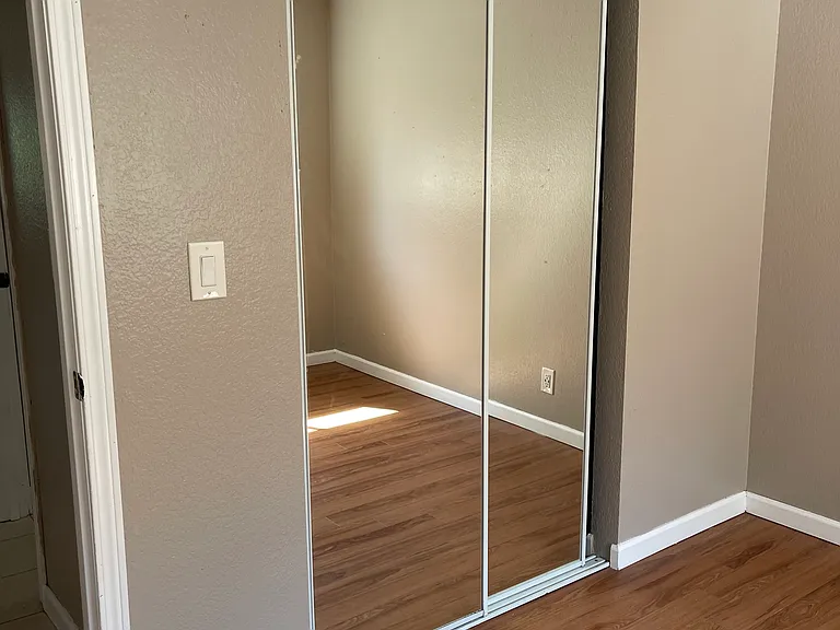 1203 Susan Ct NE #1203 — Photo 6
