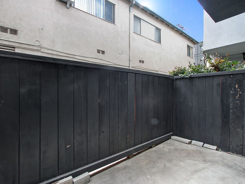 1st image of 3735 Mentone Ave #3