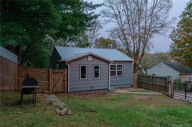 72 Riverview Dr — Photo 3