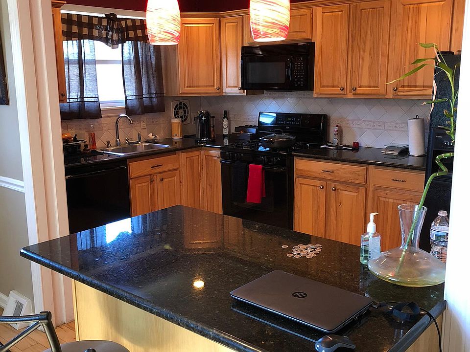 1st image of 10816 Kelvin Ave