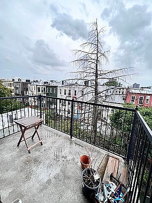 3rd image of 374 Harman St #4B