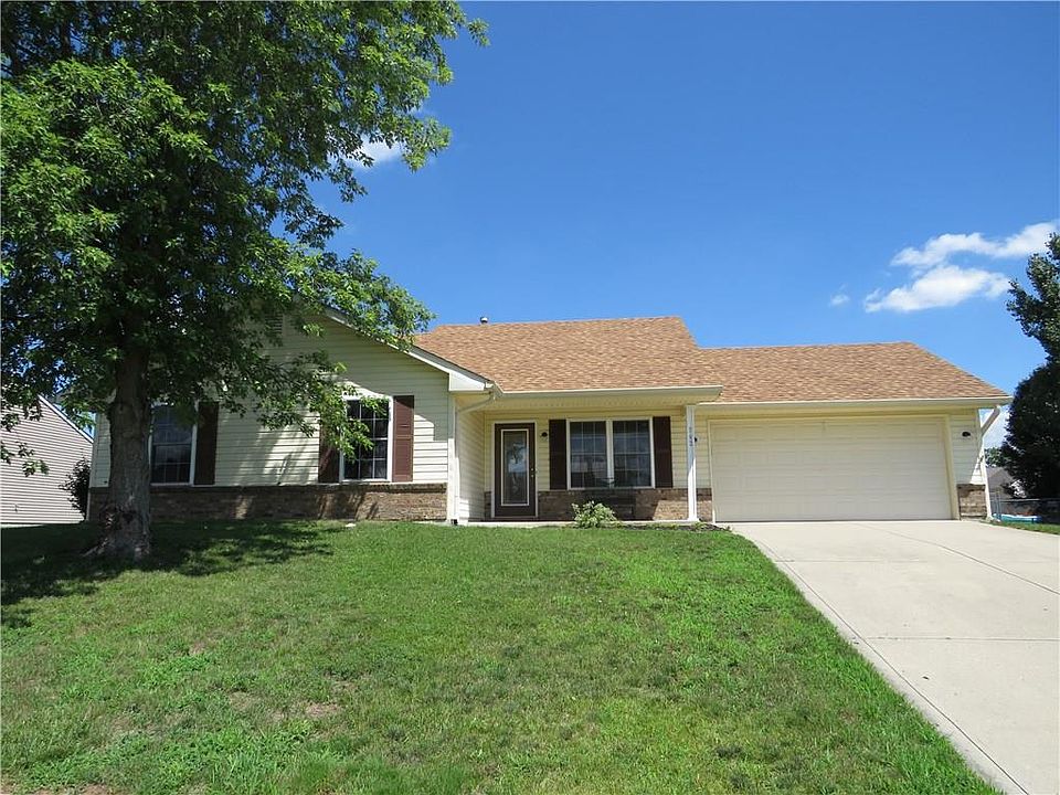 1st image of 742 Woodway Ln