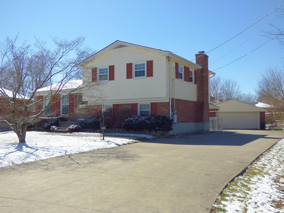 1st image of 9502 Idlewood Ct