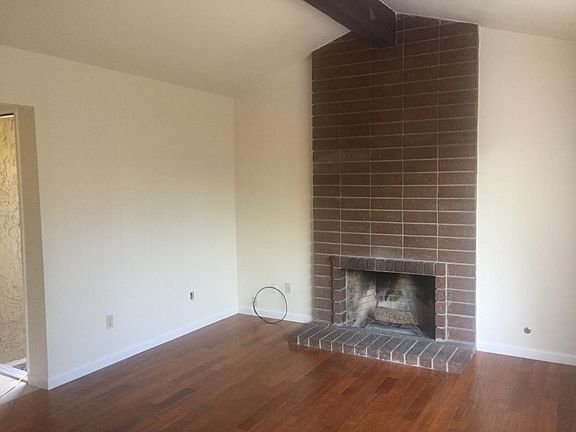 5th image of 20284 Vista Ct
