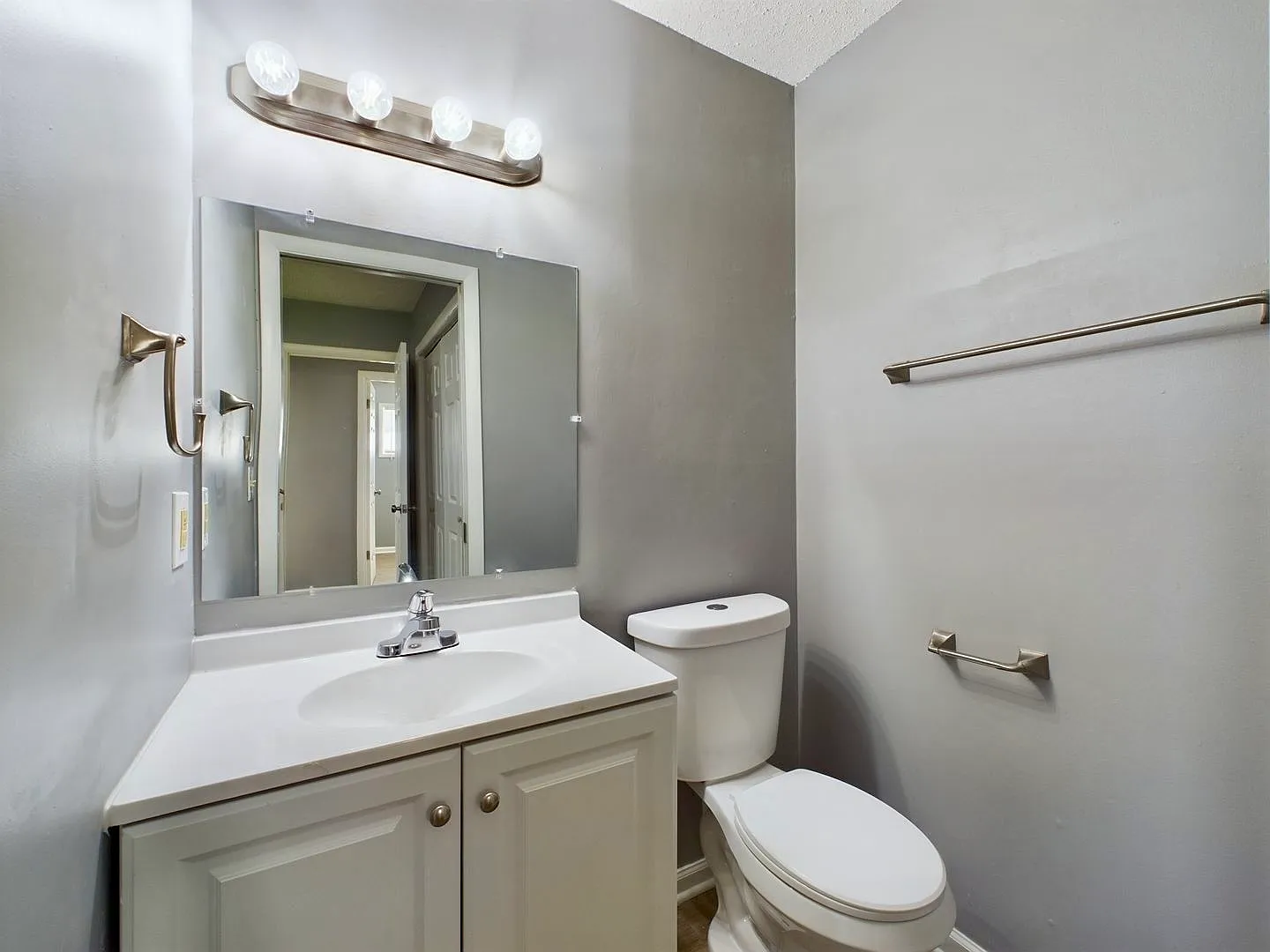 4 bed, 1246 sqft, $1,495 — Photo 4