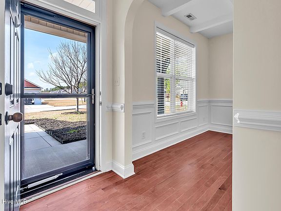 5th image of 501 Shad Boat Court