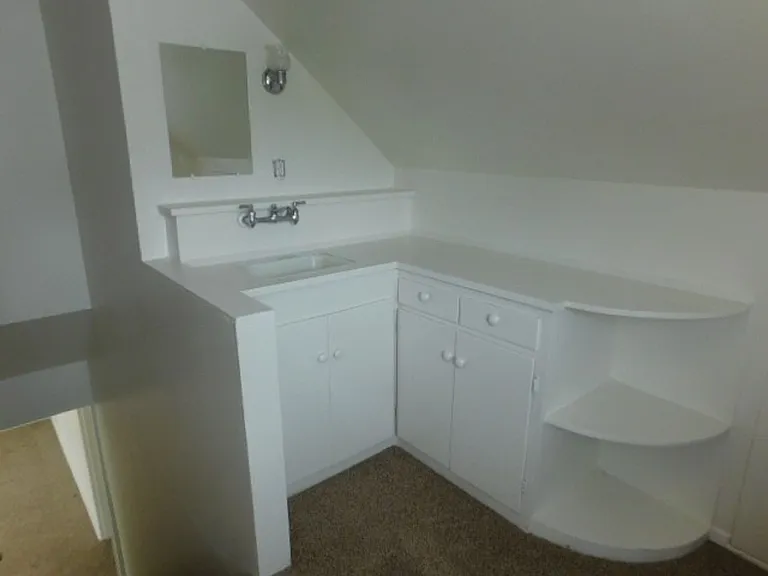 800 Rosemont Ave NW — Photo 13
