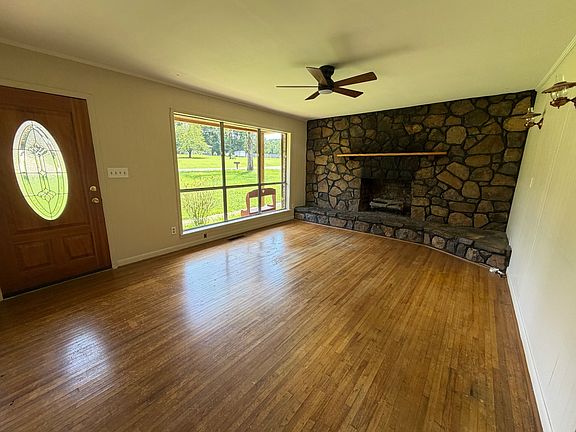 4th image of 4905 Spunky Hollow Rd
