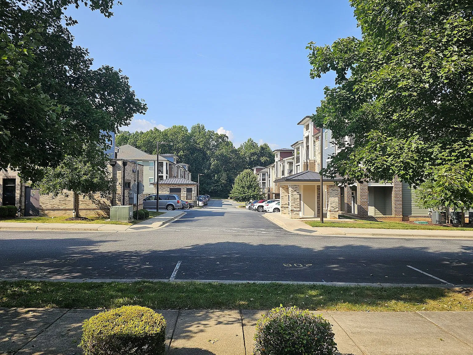 2 bed, 2.5 bath, 1440 sqft, $1,550 — Photo 2