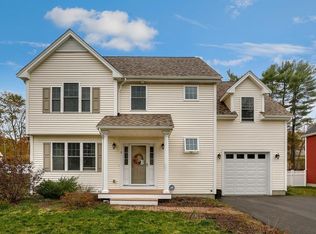 5 Saw Mill Ln, Rockland, MA 02370