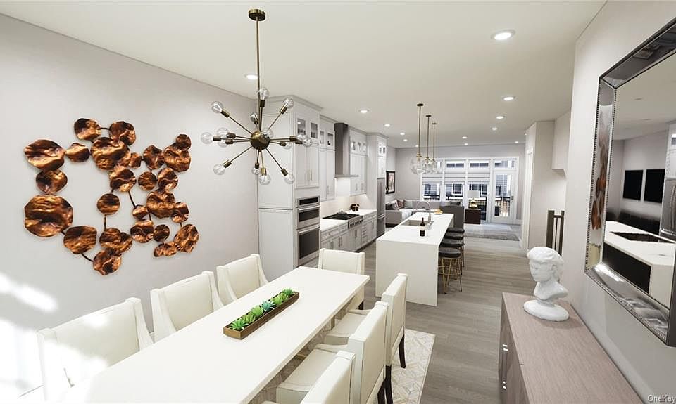 2nd image of 249 Palisades Blvd #15