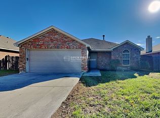 5217 Sioux Creek Ln, Fort Worth, TX 76244