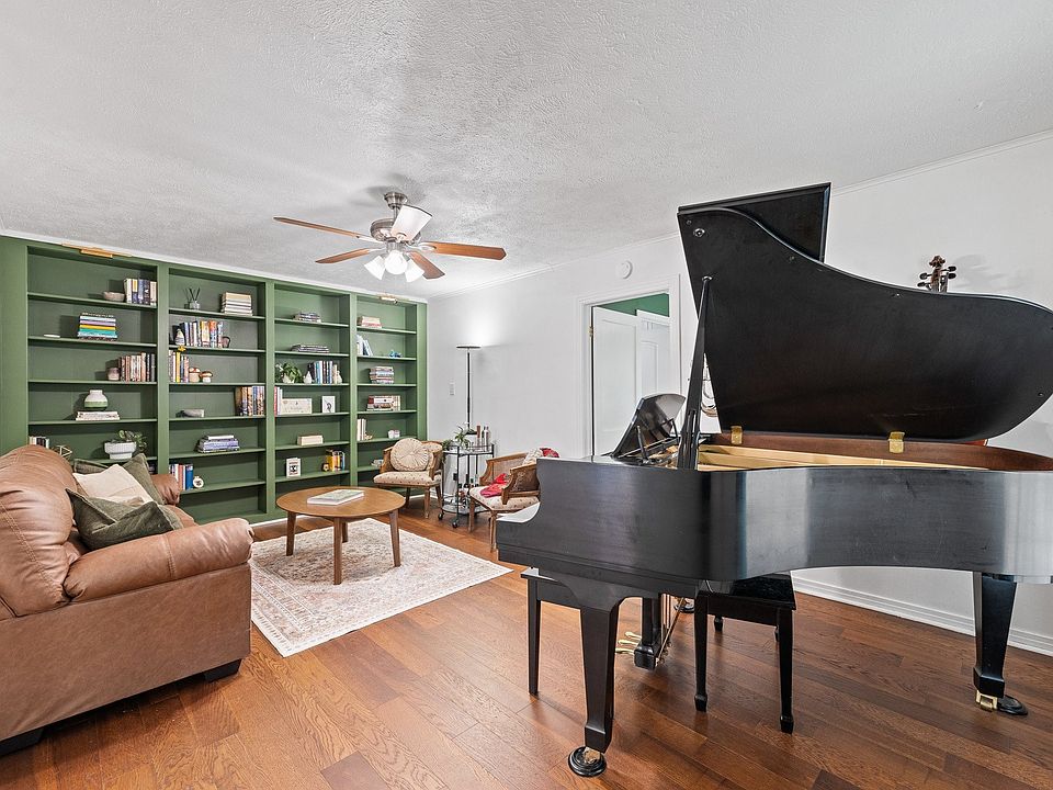 1st image of 602 Harrisdale Ave