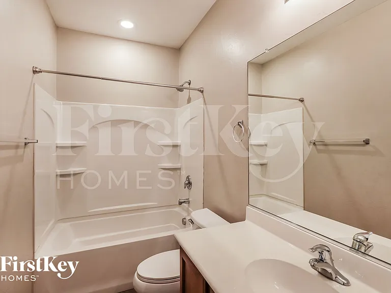 10721 E Sanctuary Ridge Ln — Photo 16