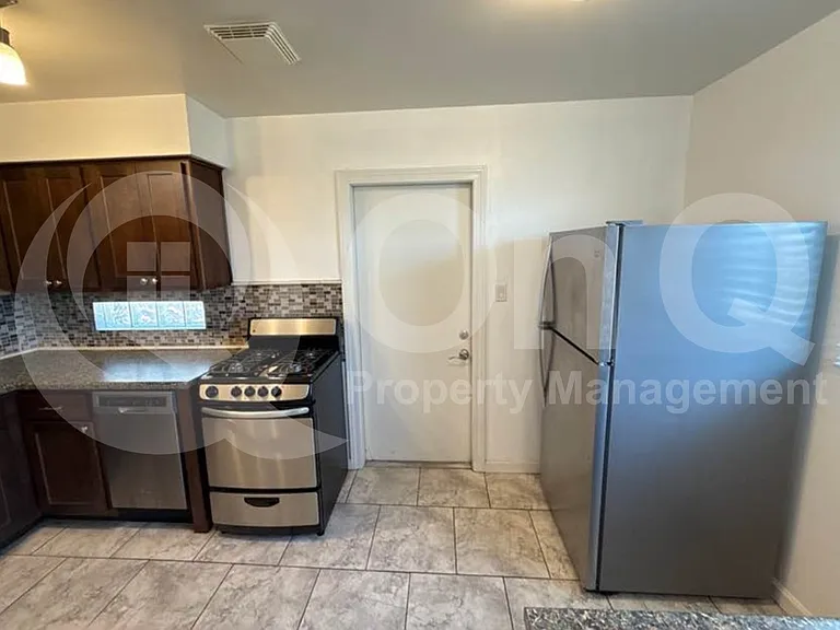 2620 E Turney Ave #1 — Photo 6
