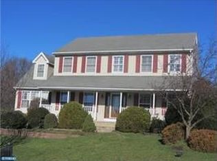 1 Newfield Ct, West Grove, PA 19390