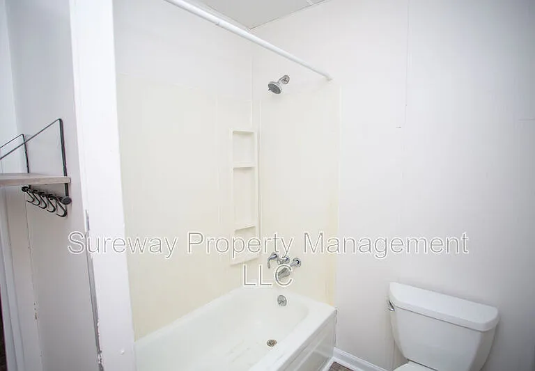 509 S Main St #B — Photo 18