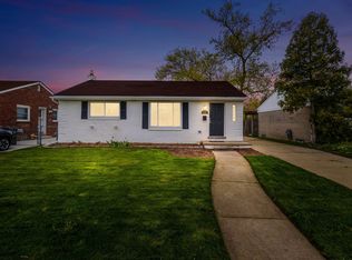 28221 Florence St, Saint Clair Shores, MI