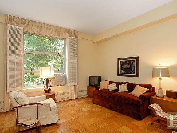 3rd image of 80 La Salle St APT 3F