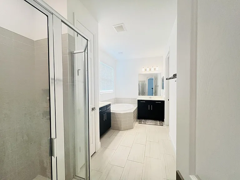 1225 Bristol Oaks Way — Photo 13
