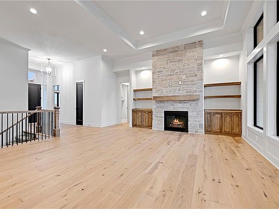 2nd image of 17017 Parkhill St