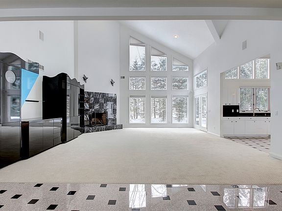 4th image of 37560 Delamere Ct