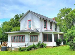 1001 Sycamore St, Pleasanton, KS 66075