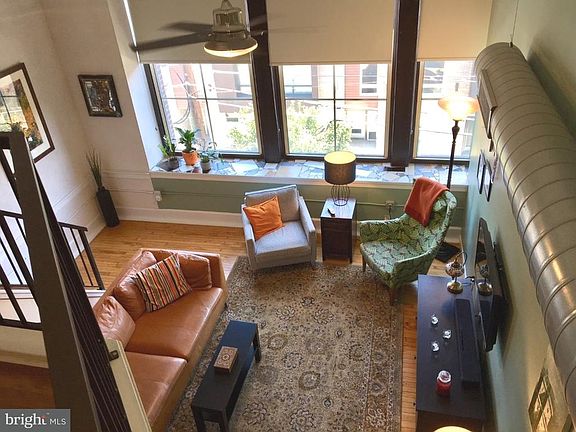 2nd image of 1201-15 Fitzwater St #307