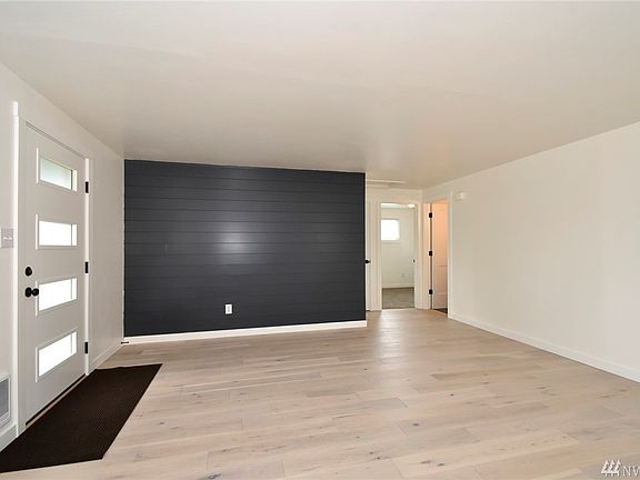 4th image of 4906 N 30th St