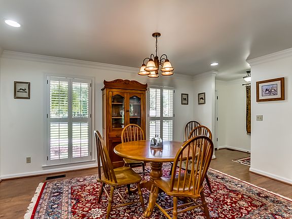 5th image of 15994 Lake Brookwood Dr