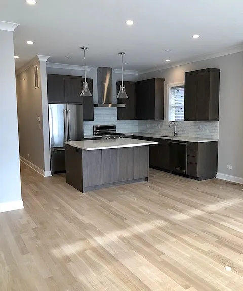 3343 N Kenmore Ave — Photo 8