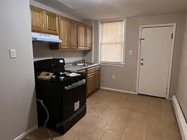 787 Summer Ave, Newark, NJ