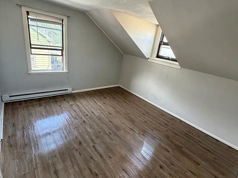 26 Wintworth St #2 — Photo 5