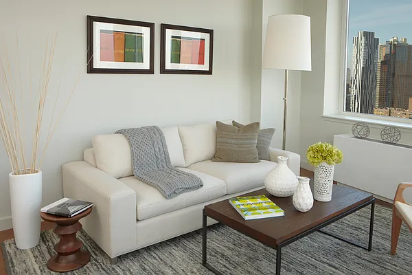 Rented by Douglas Elliman Development Marketing | media 35