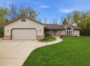 N68W14817 Prudence DRIVE, Menomonee Falls, WI 53051