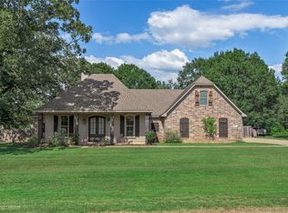 10651 Pelican Pointe Dr, Keithville, LA 71047