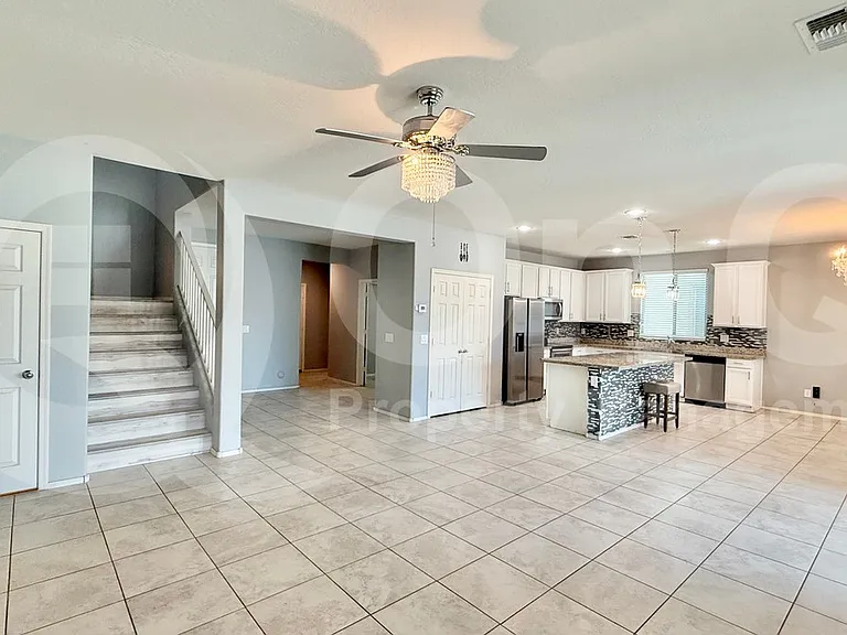 10204 W Lawrence Ln — Photo 10